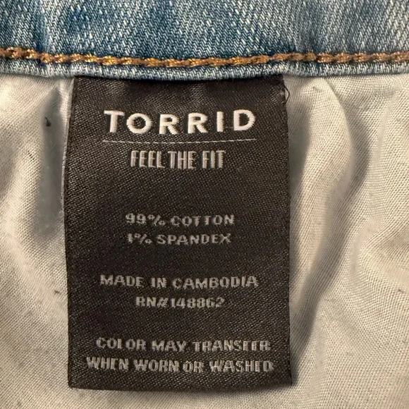 Torrid Jeans Cropped Boyfriend Distressed Feel The Fit Vintage Stretch Denim - Picture 6 of 8